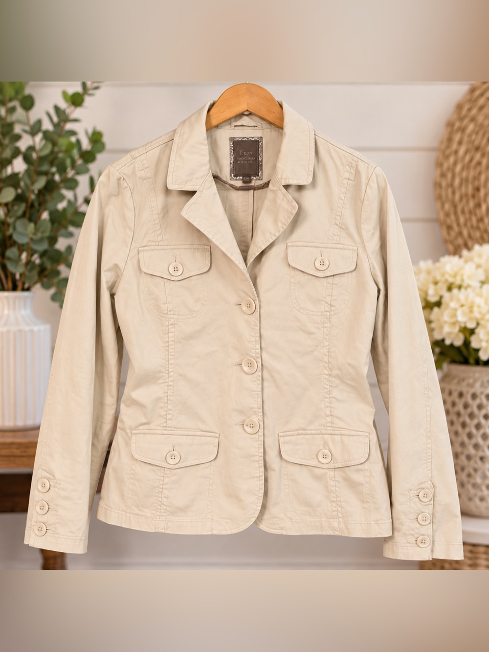 Women's Beige Button-Front Cotton Blazer